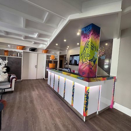 Logis Hotel De La Poste Vitry-le-François Kültér fotó